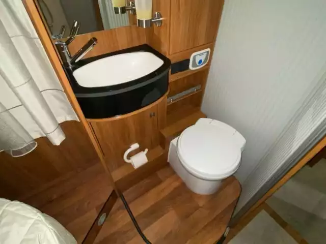 HYMER-ERIBA Future 430 T 